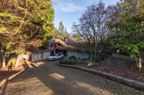 1448 Sandhurst Place, West Vancouver, BC 