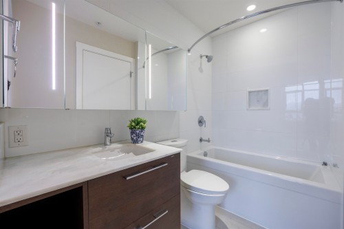 2804-570 Emerson Street, Coquitlam, BC 