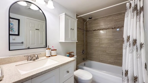 704-720 Carnarvon Street, New Westminster, BC 