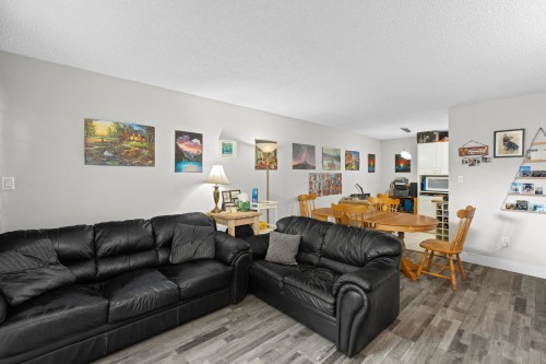 112-9847 Manchester Drive, Burnaby, BC 