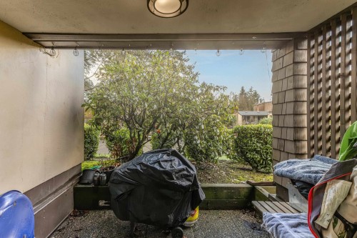 112-9847 Manchester Drive, Burnaby, BC 