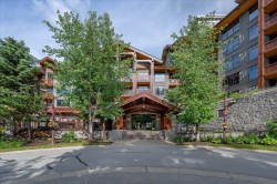 208-2202 Gondola Way  Whistler, BC V8E 0M7