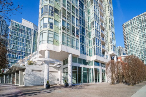 1906-1077 Marinaside Crescent, Vancouver, BC 
