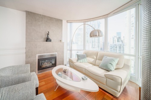 1906-1077 Marinaside Crescent, Vancouver, BC 