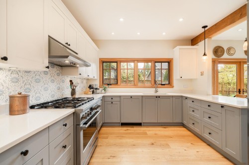 1117 Miller Road, Bowen Island, BC 