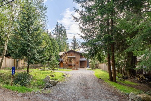 1117 Miller Road, Bowen Island, BC 