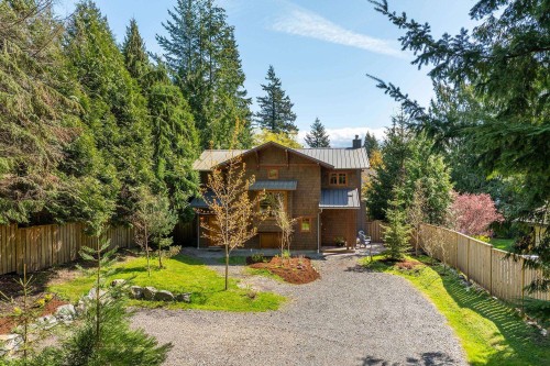 1117 Miller Road, Bowen Island, BC 