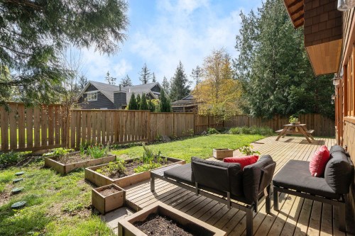 1117 Miller Road, Bowen Island, BC 