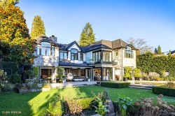 3390 Radcliffe Ave  West Vancouver, BC V7V 1G6