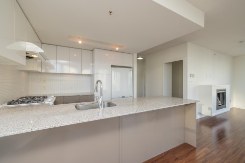 702-4808 Hazel Street, Burnaby, BC 