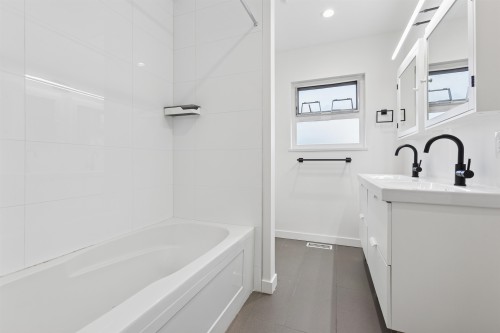 7477 Vivian Drive, Vancouver, BC 