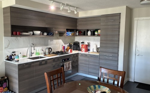 2703-570 Emerson Street, Coquitlam, BC 