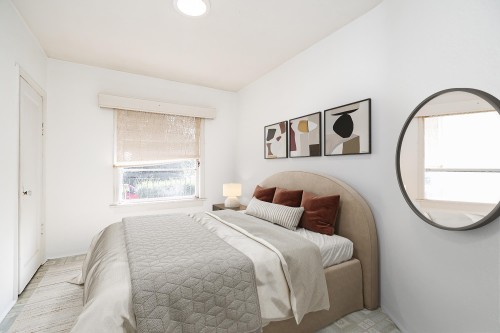 2212 Old Dollarton Road, North Vancouver, BC 