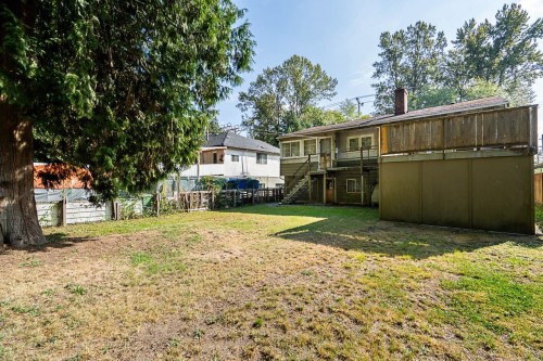 2212 Old Dollarton Road, North Vancouver, BC 