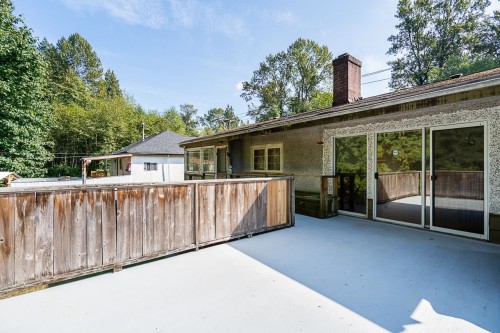 2212 Old Dollarton Road, North Vancouver, BC 