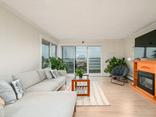 201-2336 Wall Street, Vancouver, BC 