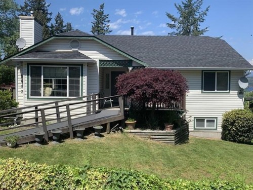 5693 Porpoise Bay Road  Sechelt, BC V0N 3A4