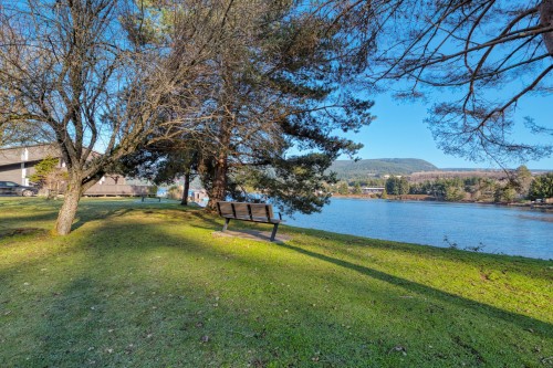 5693 Porpoise Bay Road, Sechelt, BC 