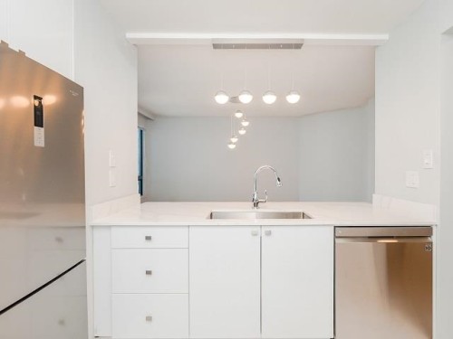 303-1415 Georgia Street W, Vancouver, BC 