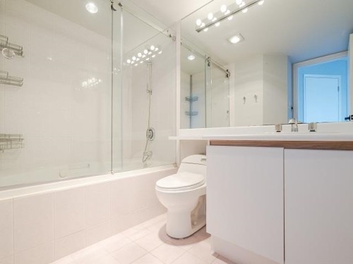 303-1415 Georgia Street W, Vancouver, BC 