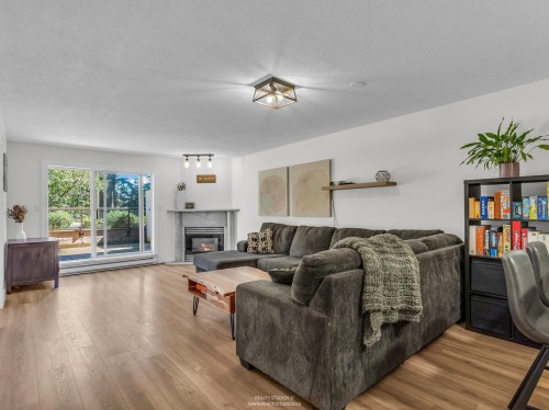 305-1500 Ostler Court, North Vancouver, BC 