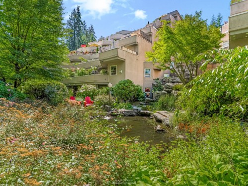 305-1500 Ostler Court, North Vancouver, BC 