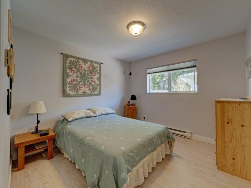 6557 Bjorn Place, Sechelt, BC 