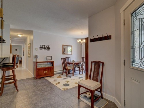 6557 Bjorn Place, Sechelt, BC 