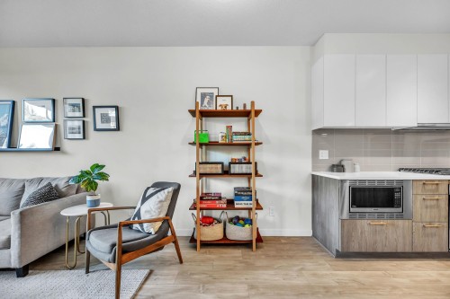 108-615 3Rd Street E, North Vancouver, BC 