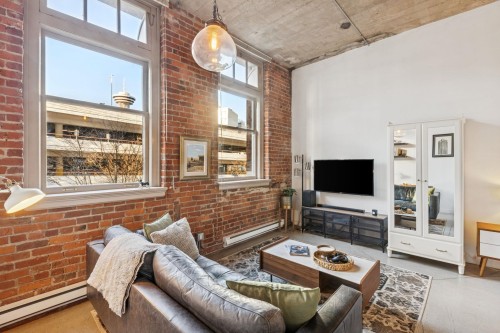 206-546 Beatty Street, Vancouver, BC 
