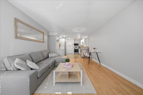 303-1433 1St Avenue E, Vancouver, BC 