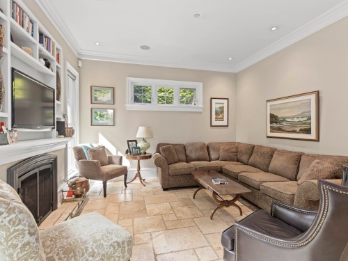 5559 Alma Street, Vancouver, BC 