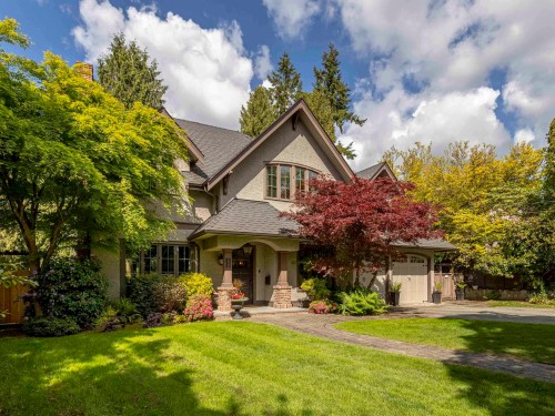 5559 Alma Street, Vancouver, BC 