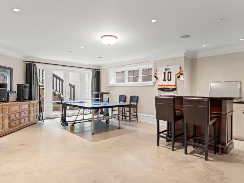 5559 Alma Street, Vancouver, BC 