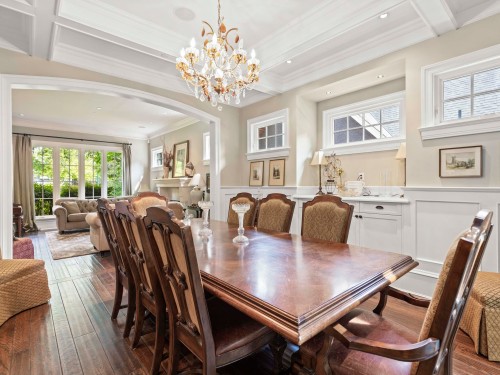 5559 Alma Street, Vancouver, BC 