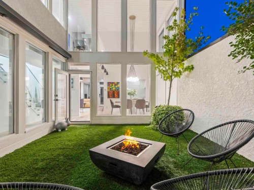 4615 7Th Avenue W, Vancouver, BC 