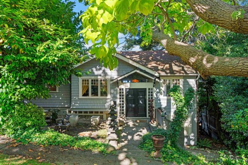 4523 1St Avenue W, Vancouver, BC 