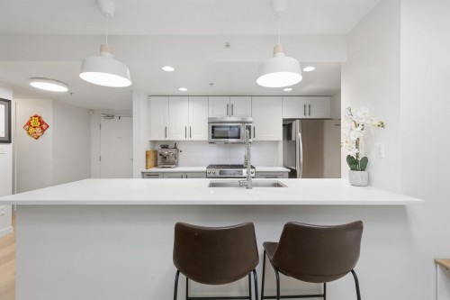 Th4-1288 Chesterfield Avenue, North Vancouver, BC 