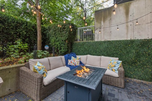 Th4-1288 Chesterfield Avenue, North Vancouver, BC 