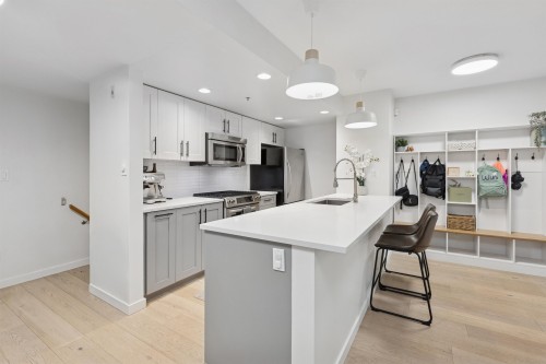 Th4-1288 Chesterfield Avenue, North Vancouver, BC 