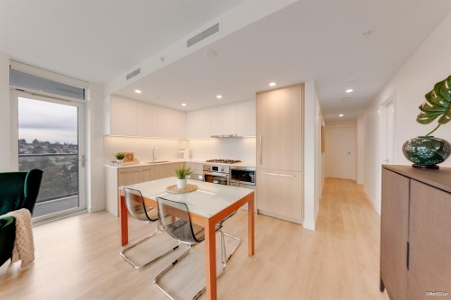 1302-318 Alderson Avenue, Coquitlam, BC 