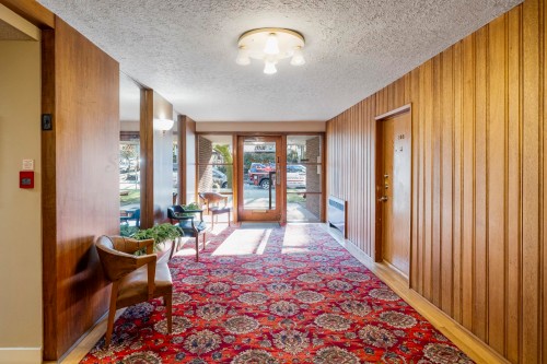 205-1695 10Th Avenue W, Vancouver, BC 