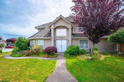 5298 St Andrews Place  Delta, BC V4M 4E5