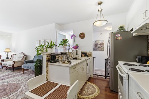 109-1033 St. Georges Avenue, North Vancouver, BC 