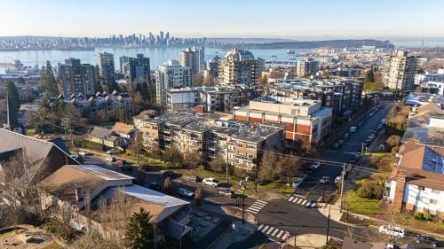 109-1033 St. Georges Avenue, North Vancouver, BC 