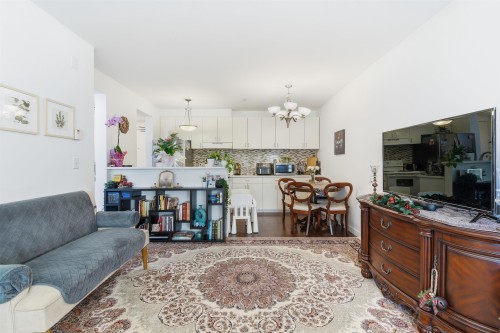 109-1033 St. Georges Avenue, North Vancouver, BC 