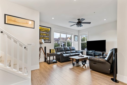 61-13260 236 Street, Maple Ridge, BC 