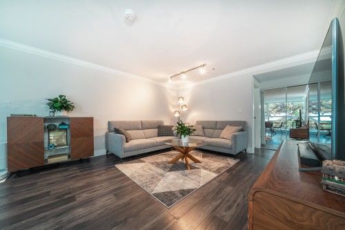 304-7700 Gilbert Road, Richmond, BC 