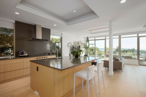 4987 Meadfeild Wynd, West Vancouver, BC 