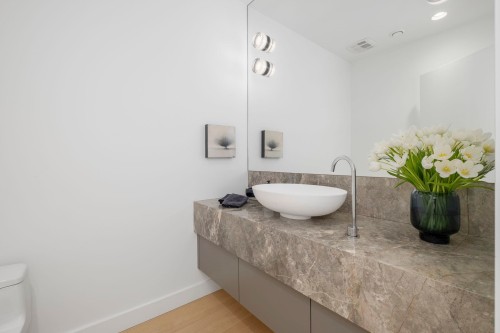 4987 Meadfeild Wynd, West Vancouver, BC 